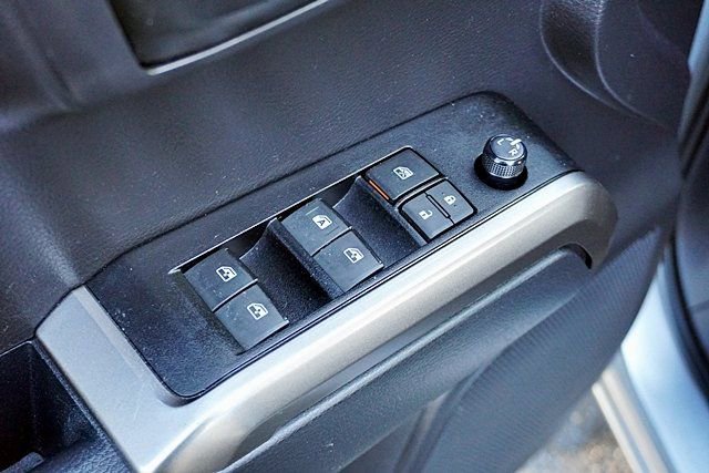 Used 2022 Toyota Tacoma SR5 RWD image 25