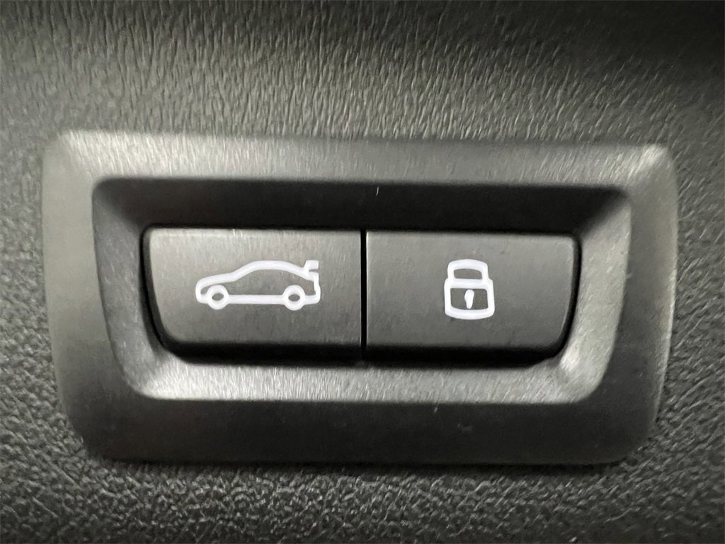 Used 2023 BMW X1 xDrive28i image 16