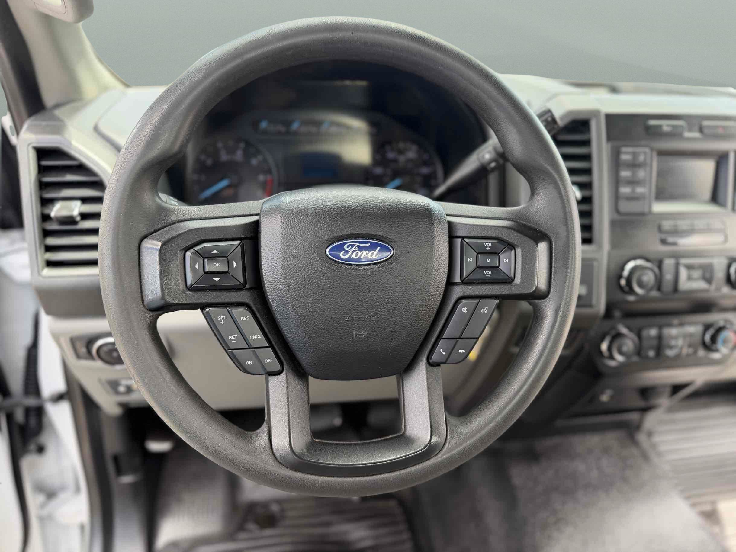 Used 2019 Ford F250 XL w/ Power Equipment Group RWD image 19