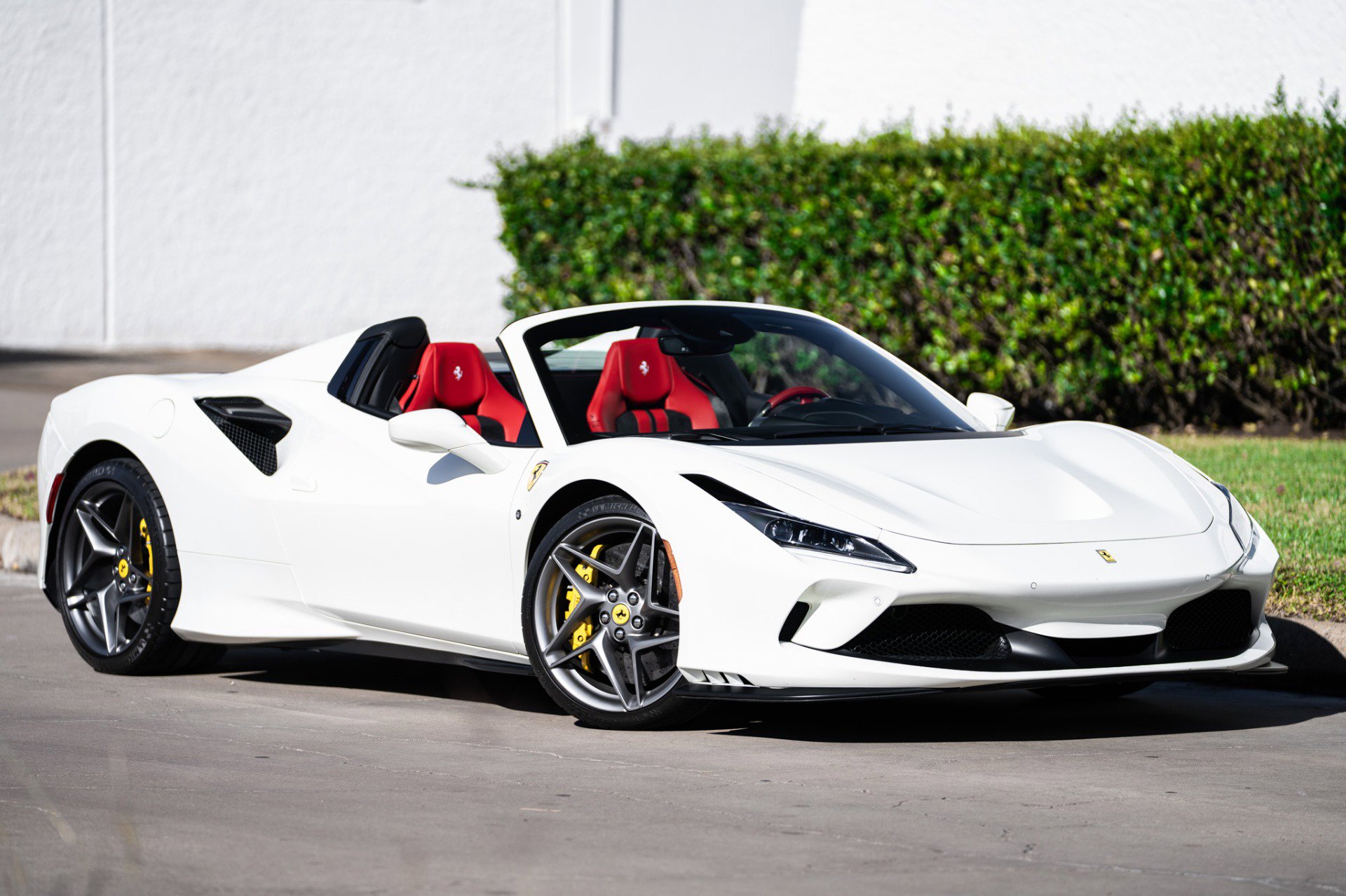 Used 2023 Ferrari F8 Tributo image 1