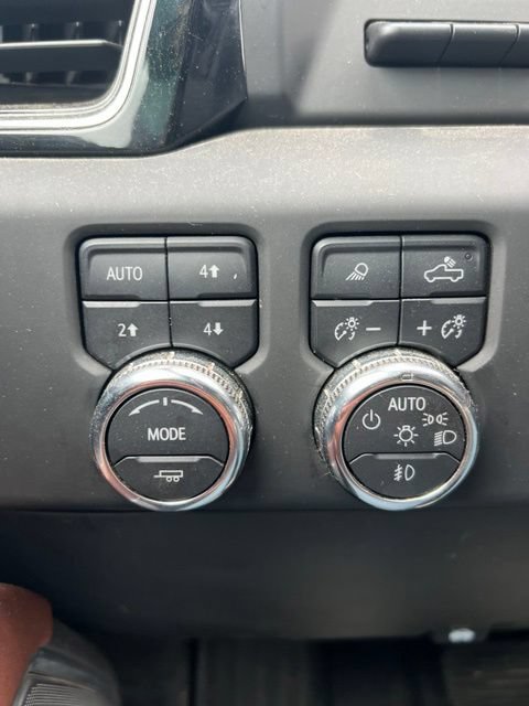 Used 2024 GMC Sierra 3500 Denali Ultimate AWD/4WD image 22