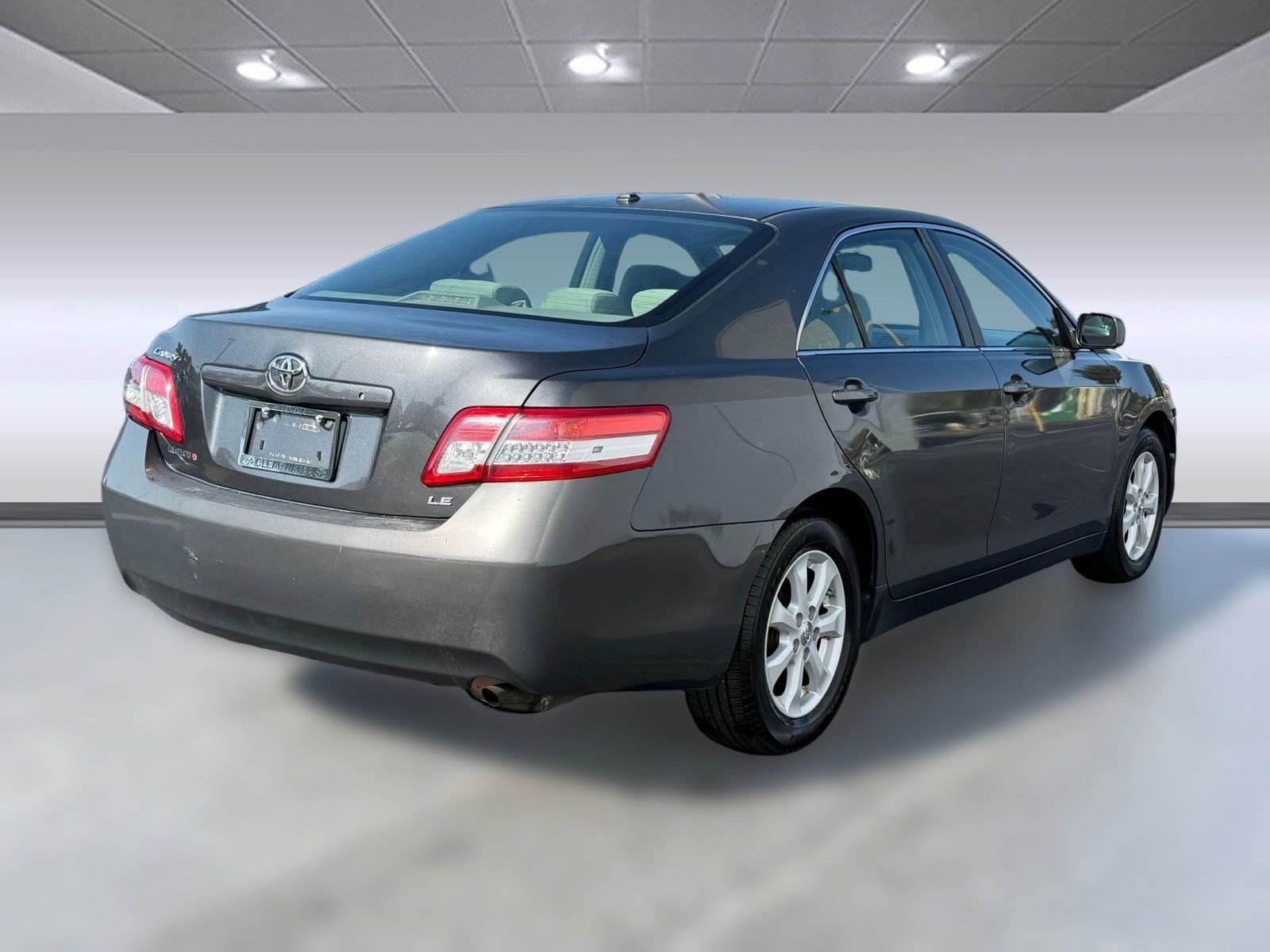 Used 2011 Toyota Camry LE w/ LE Extra-Value Pkg image 8