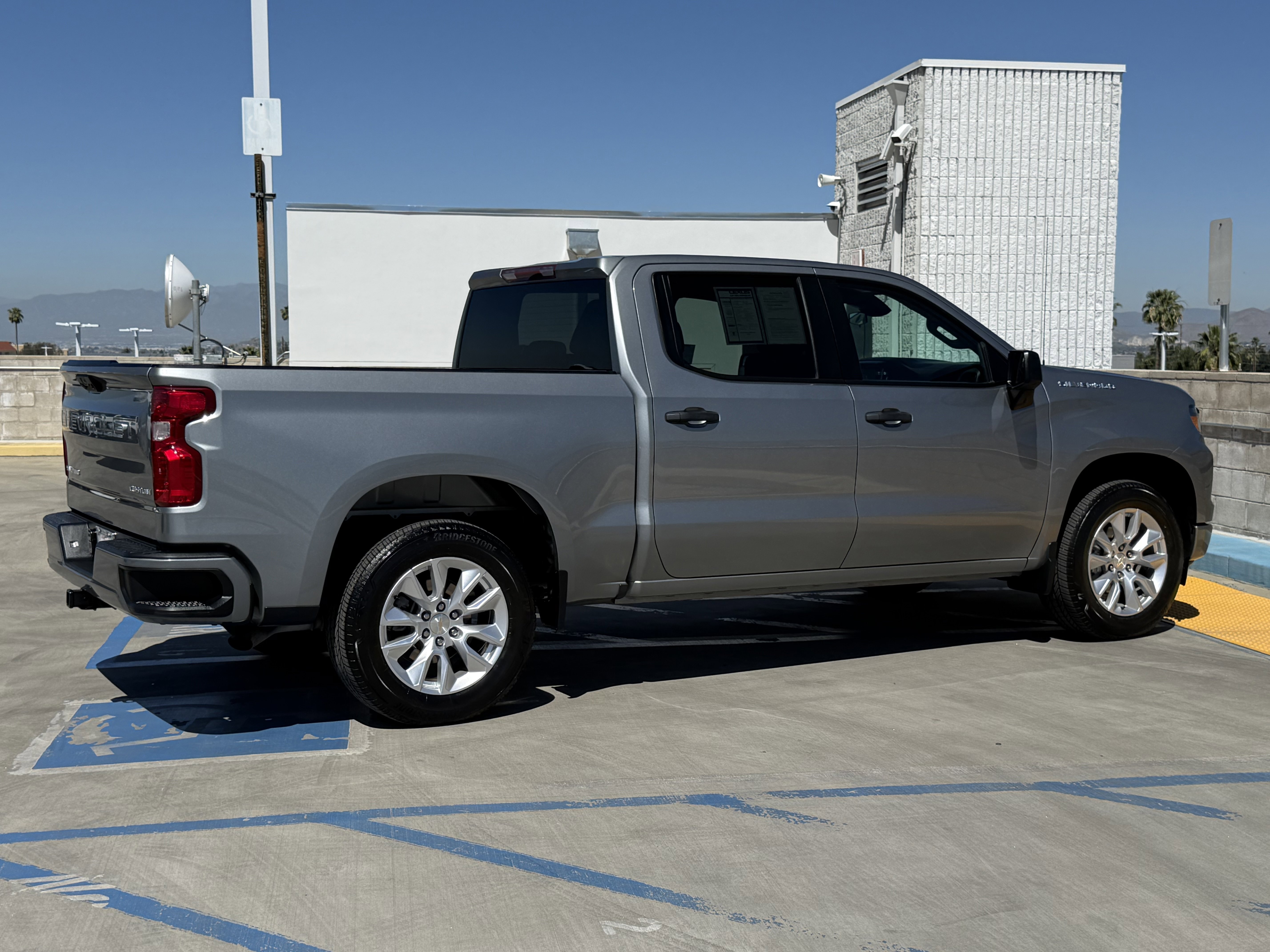 Used 2024 Chevrolet Silverado 1500 Custom image 11