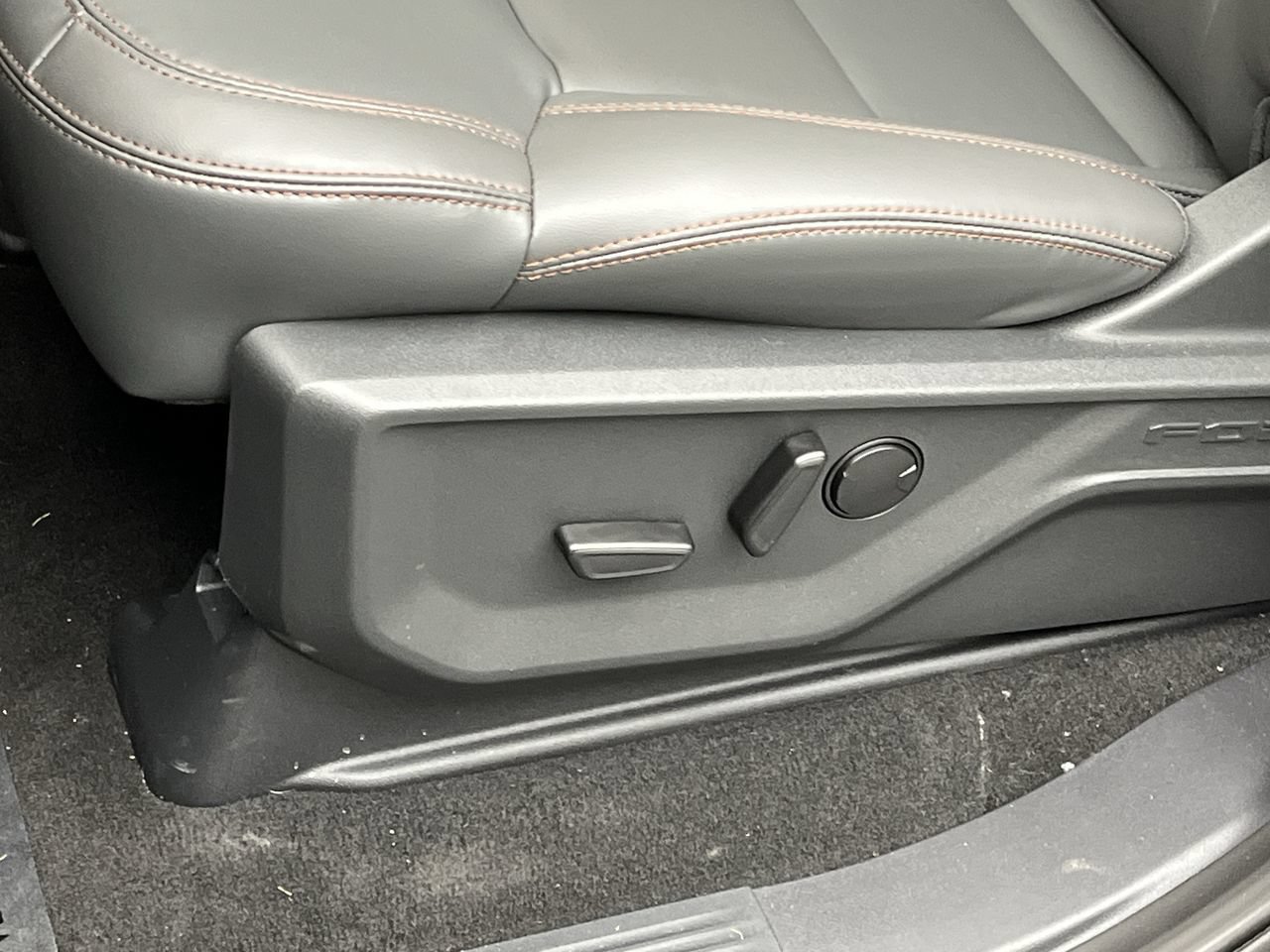 New 2025 Ford Expedition Max Active AWD/4WD image 12