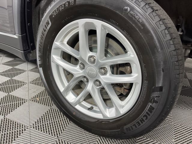 Used 2023 Jeep Grand Cherokee L Laredo w/ Luxury Tech Group I image 14