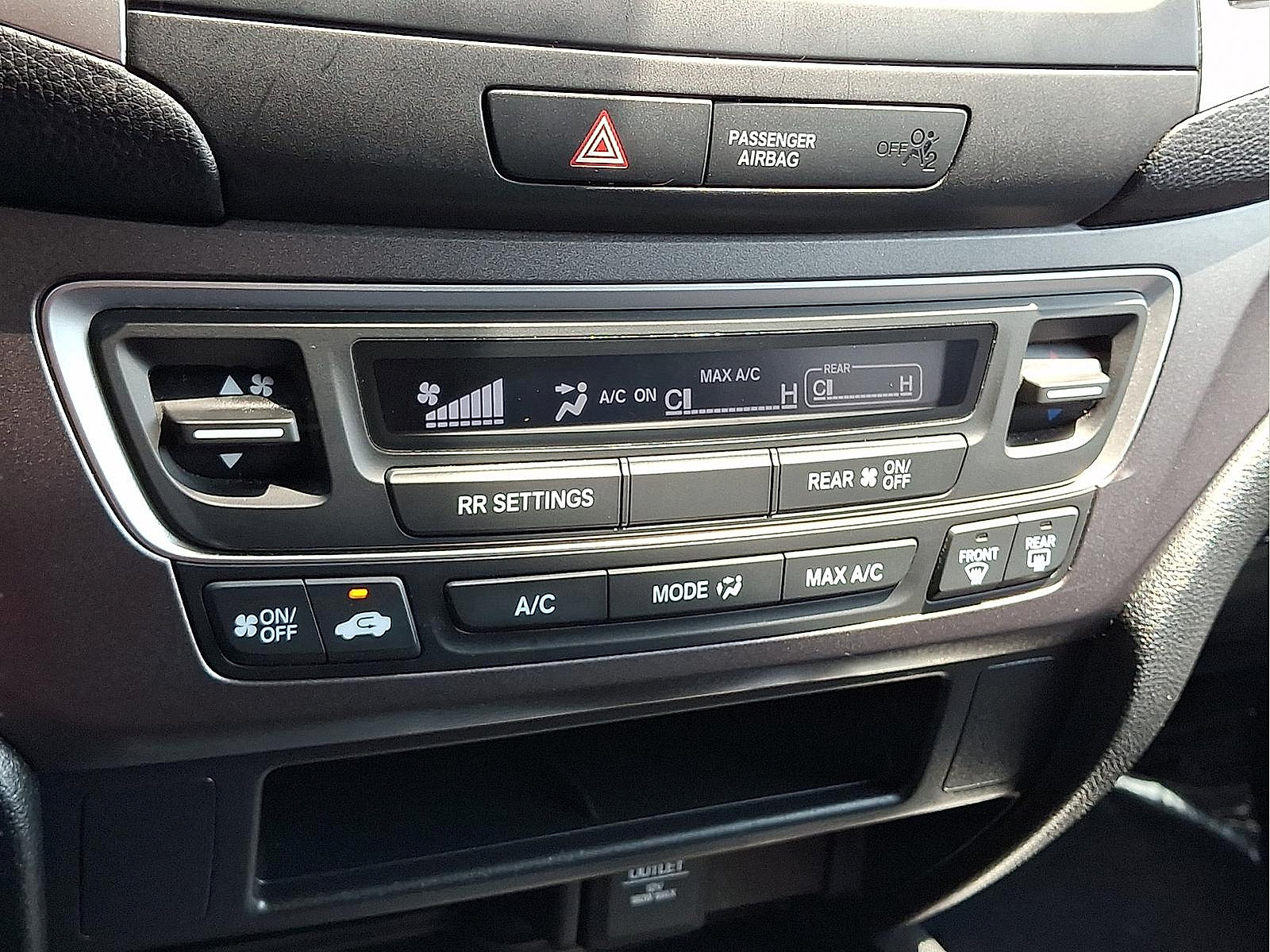 Used 2017 Honda Pilot LX image 13