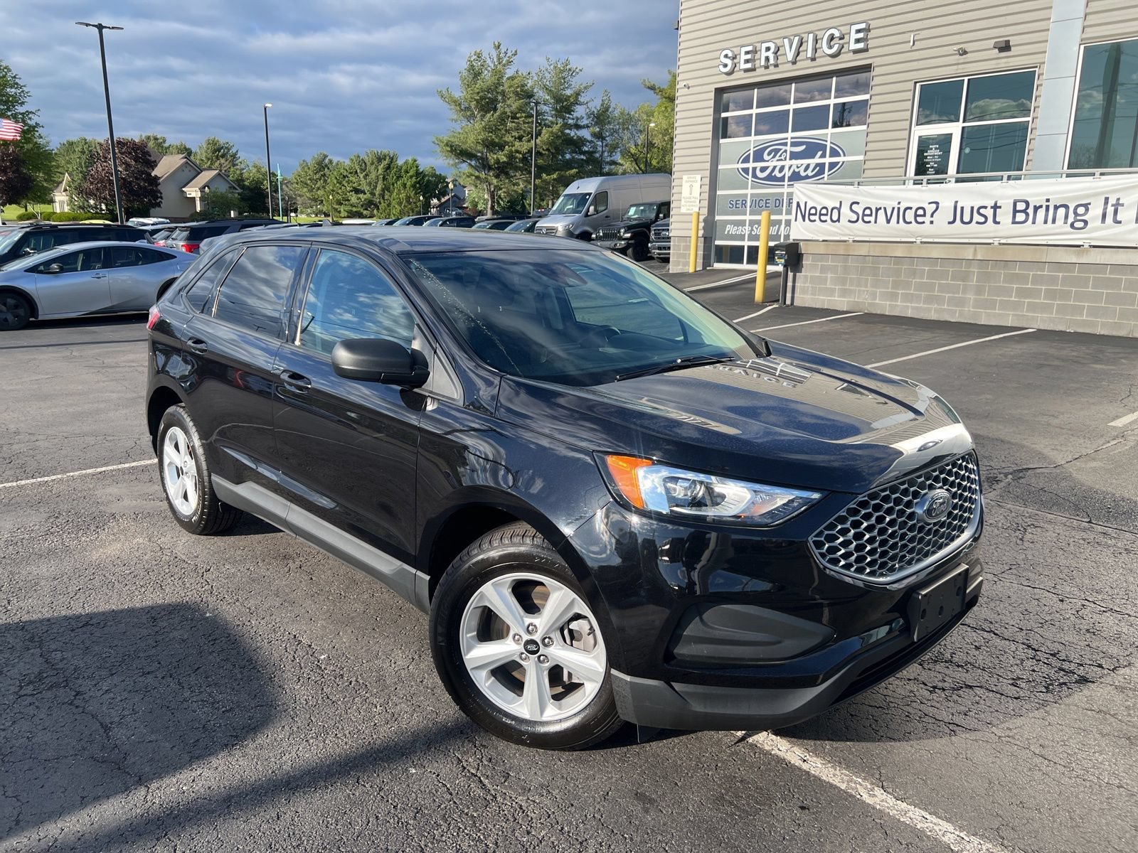 Used 2024 Ford Edge SE AWD/4WD image 12