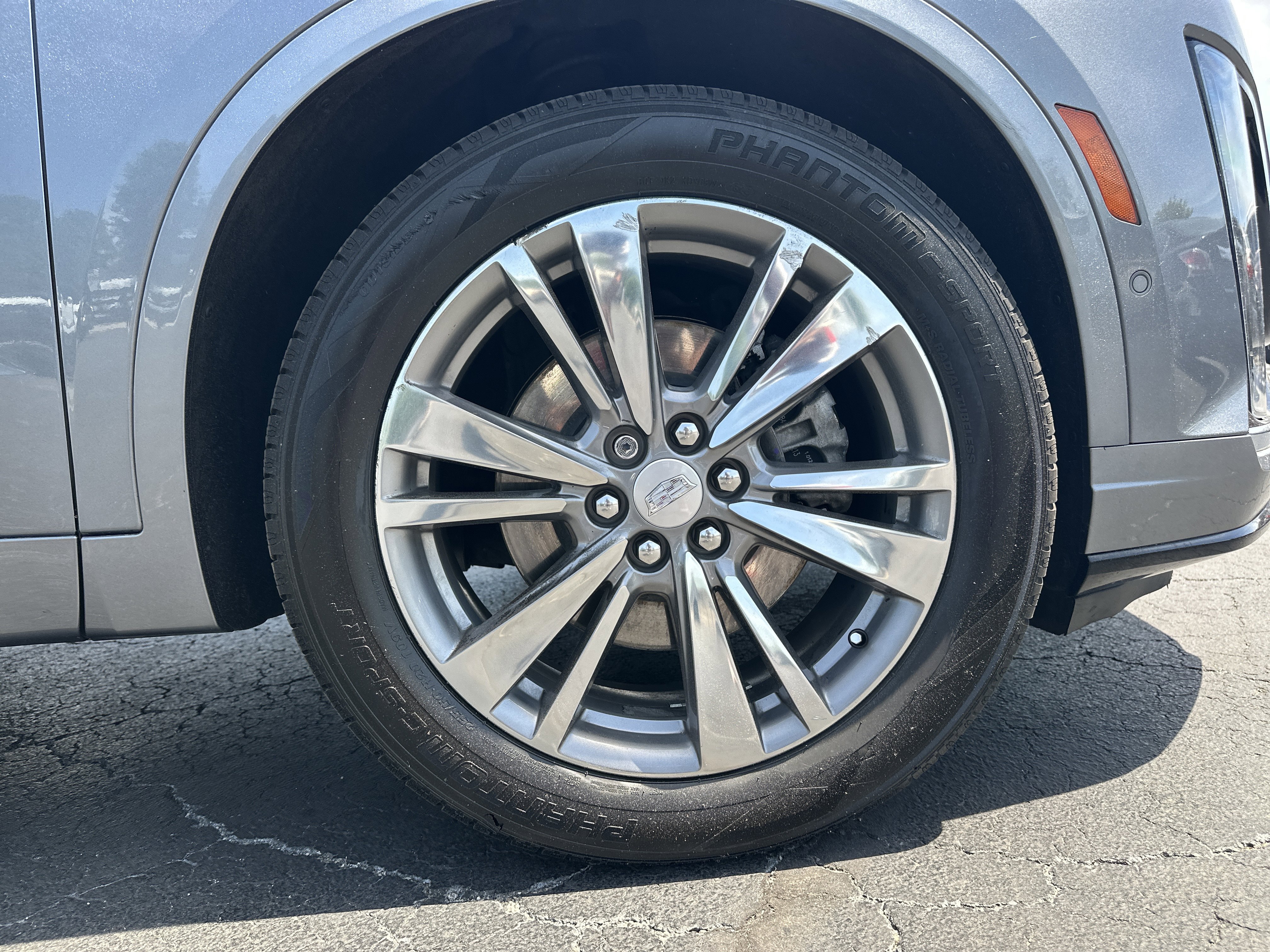 Used 2021 Cadillac XT6 Premium Luxury image 13