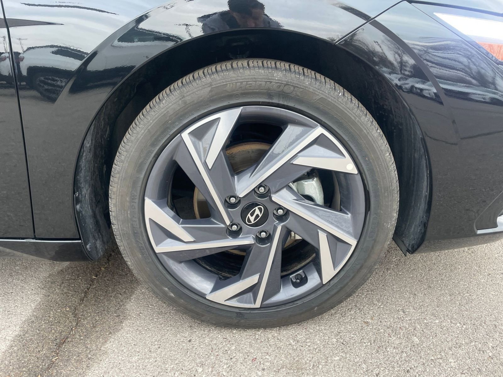 Used 2025 Hyundai Elantra SEL image 32