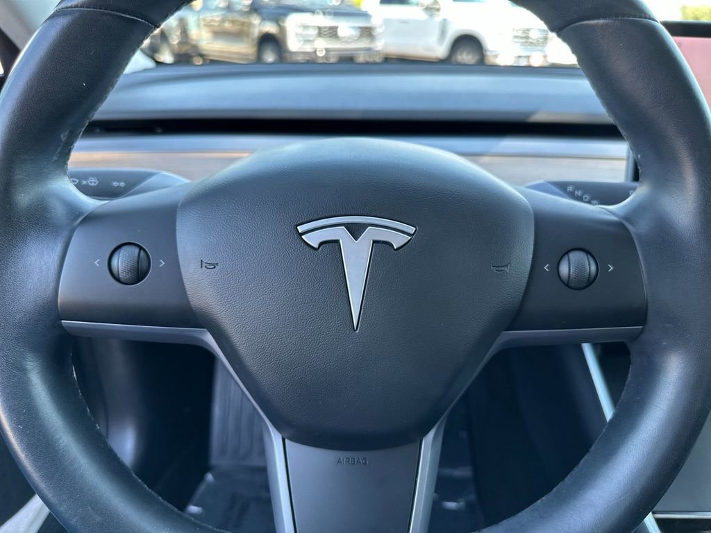 Used 2019 Tesla Model 3 Standard Range Plus RWD image 21