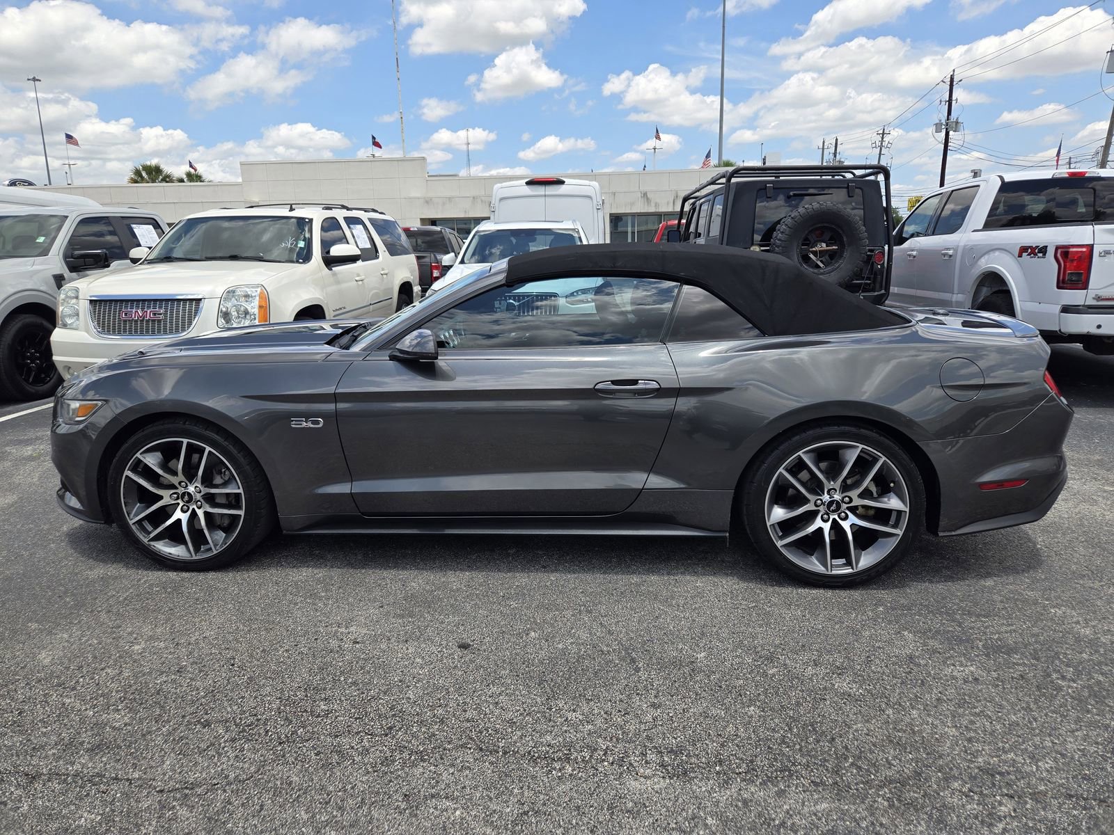 Used 2016 Ford Mustang GT Premium w/ Equipment Group 401A RWD image 4