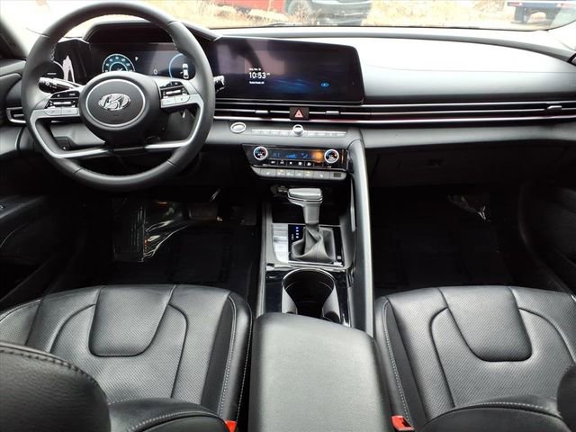Used 2023 Hyundai Elantra Limited image 14