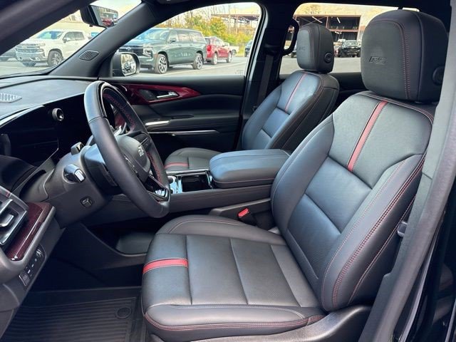 Certified 2024 Chevrolet Traverse RS w/ LPO, Floor Liner Package image 12