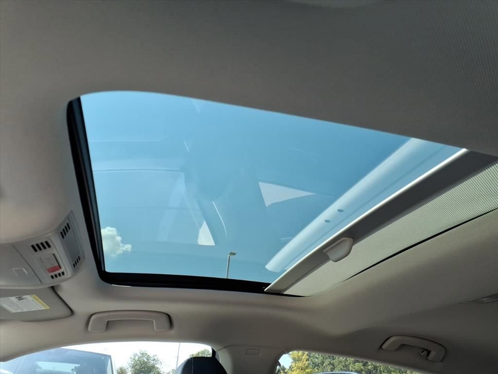 New 2026 Volkswagen Jetta SE FWD image 12