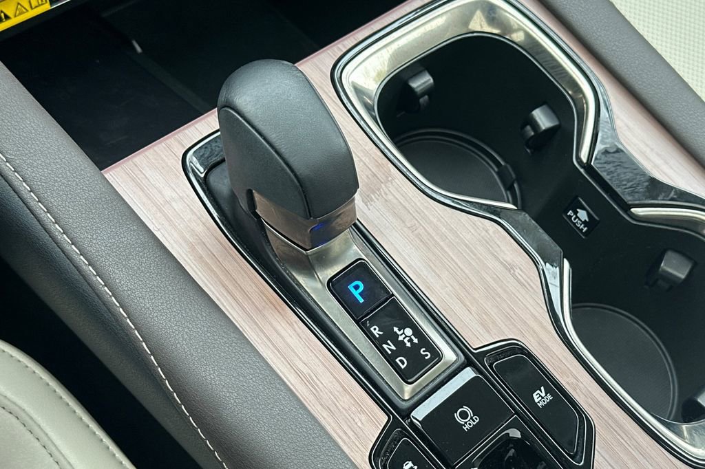 Certified 2023 Lexus RX 350h w/ Accessory Package (Z1) image 21