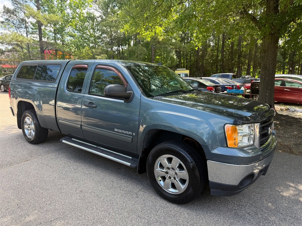 Used 2008 GMC Sierra 1500 SLE w/ Power Pack Plus RWD image 4