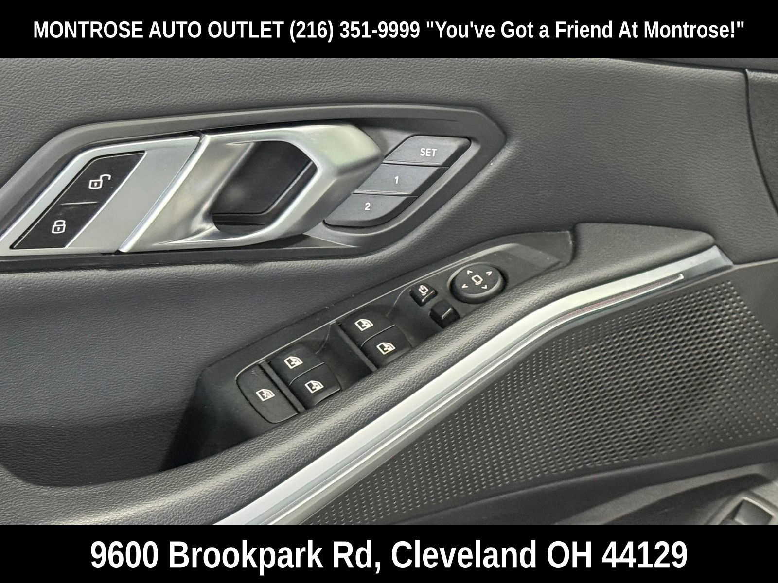 Used 2023 BMW 330i xDrive Sedan AWD/4WD image 12