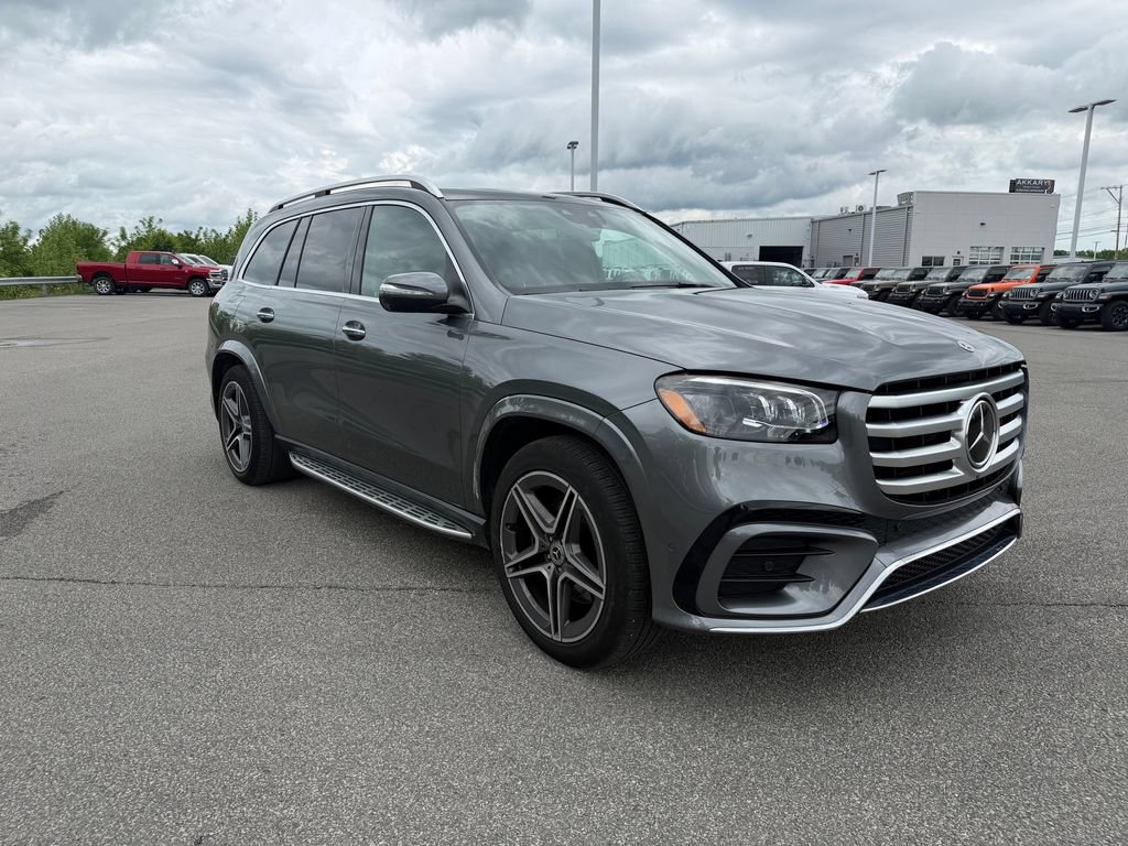 Used 2024 Mercedes-Benz GLS 450 4MATIC image 7