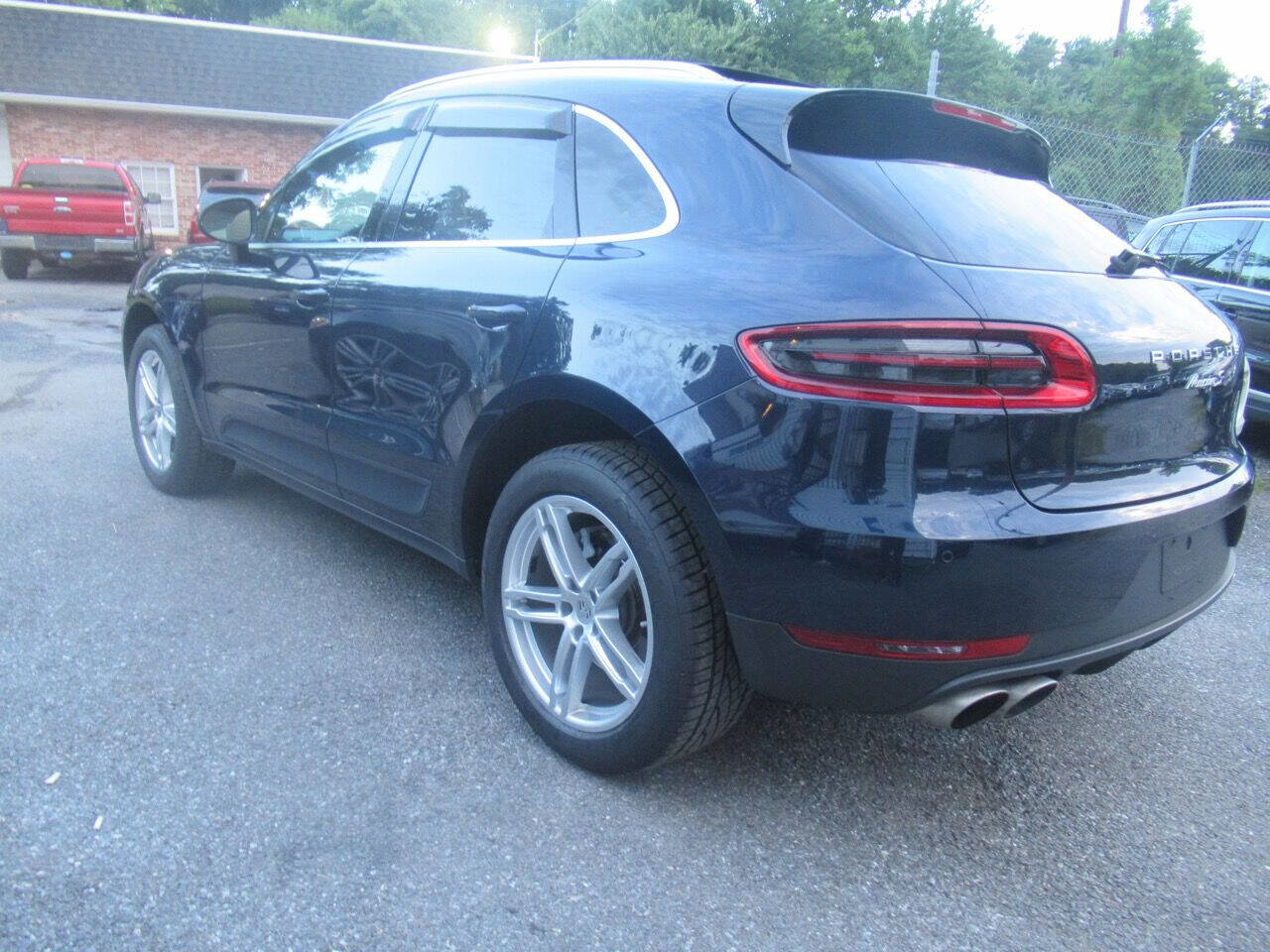 Used 2018 Porsche Macan S image 7