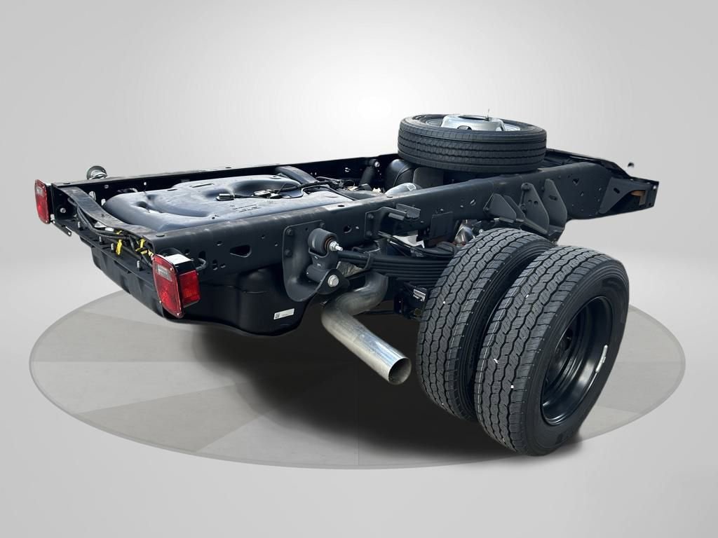 New 2025 RAM 5500 Tradesman image 30