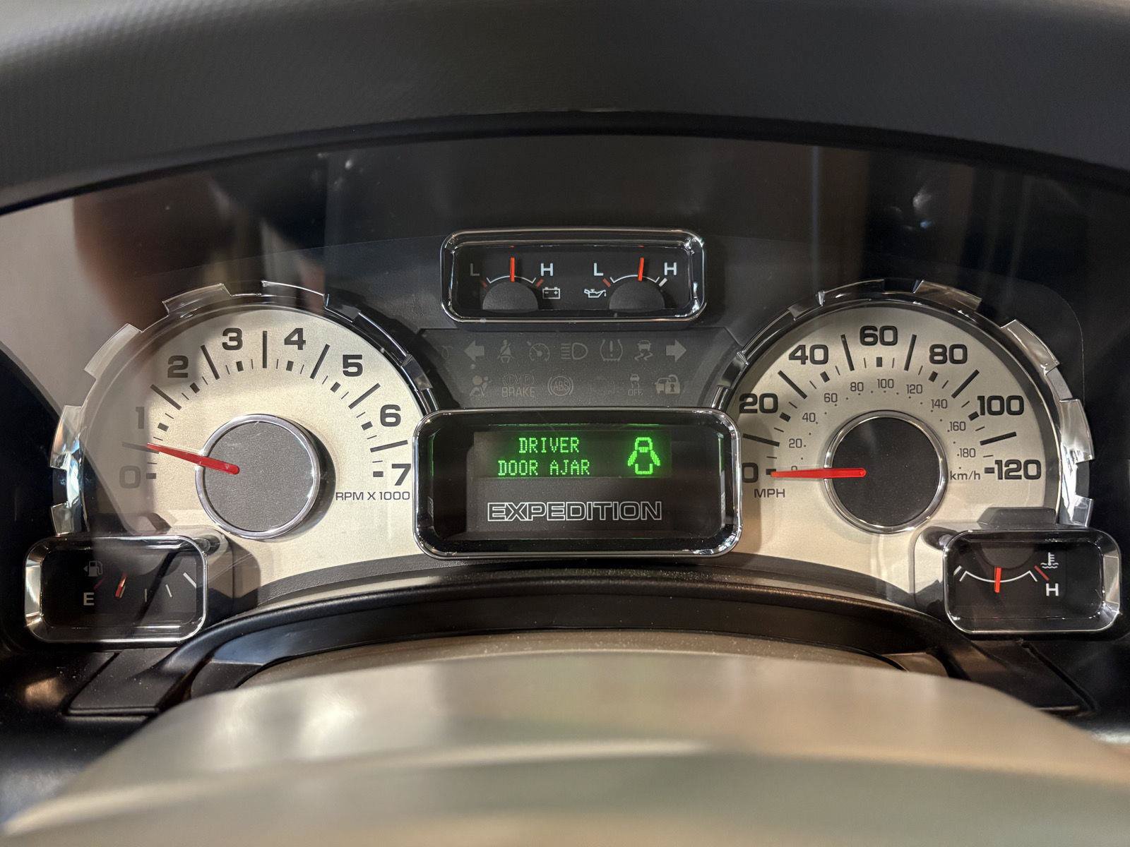 Used 2012 Ford Expedition Limited AWD/4WD image 16