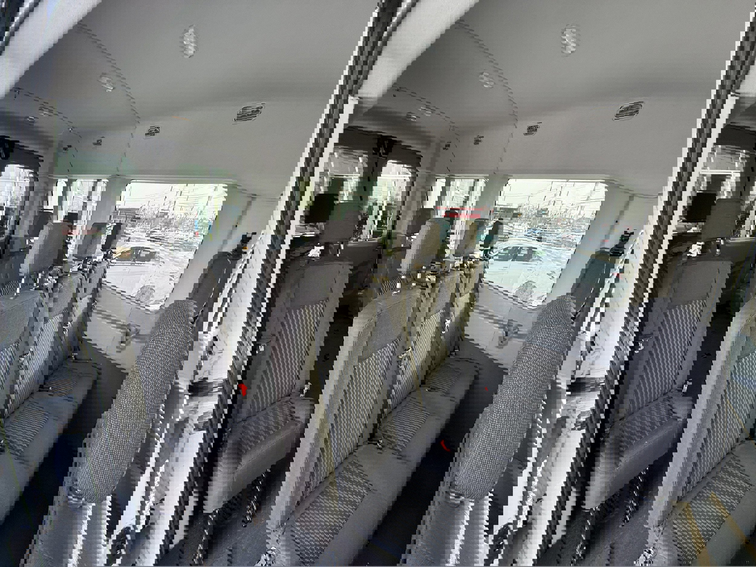 Used 2018 Ford Transit 350 XL image 16