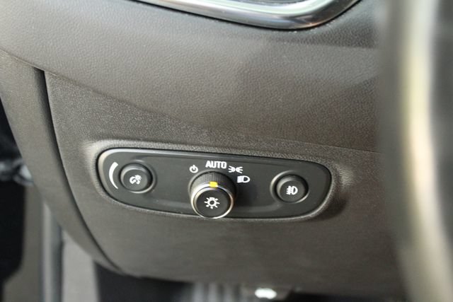Used 2024 Chevrolet Equinox Premier FWD image 16