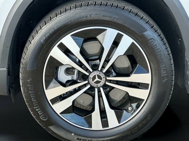 Used 2025 Mercedes-Benz GLA 250 4MATIC image 35