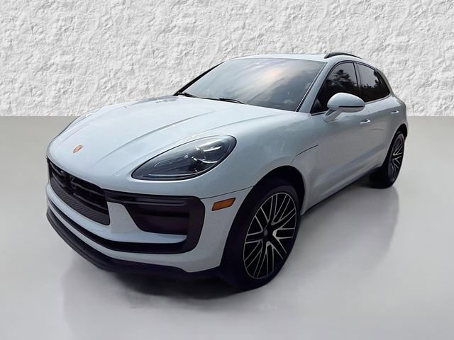 Used 2023 Porsche Macan Turbo image 7
