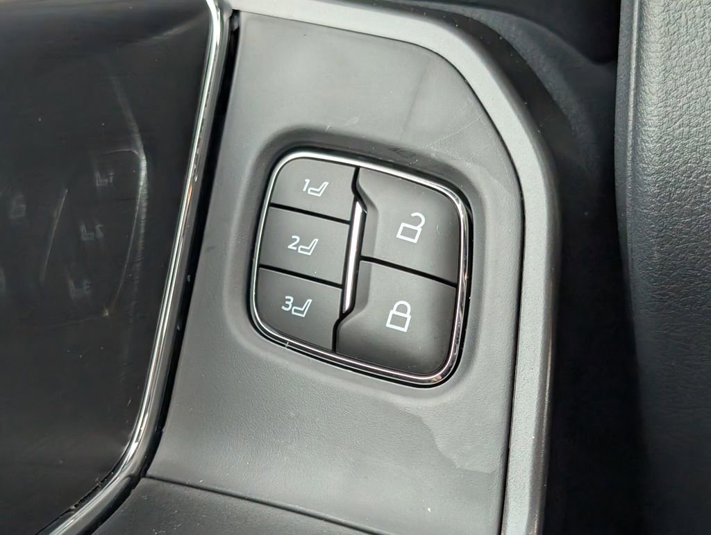 New 2025 Ford F150 Lariat w/ Equipment Group 501A Mid image 15