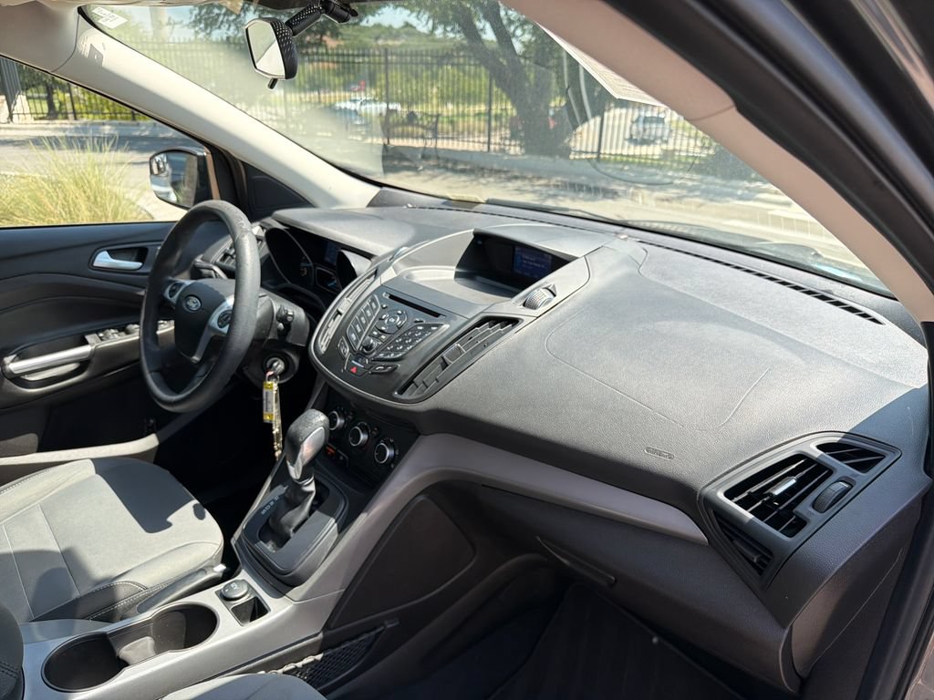 Used 2015 Ford Escape SE FWD image 35