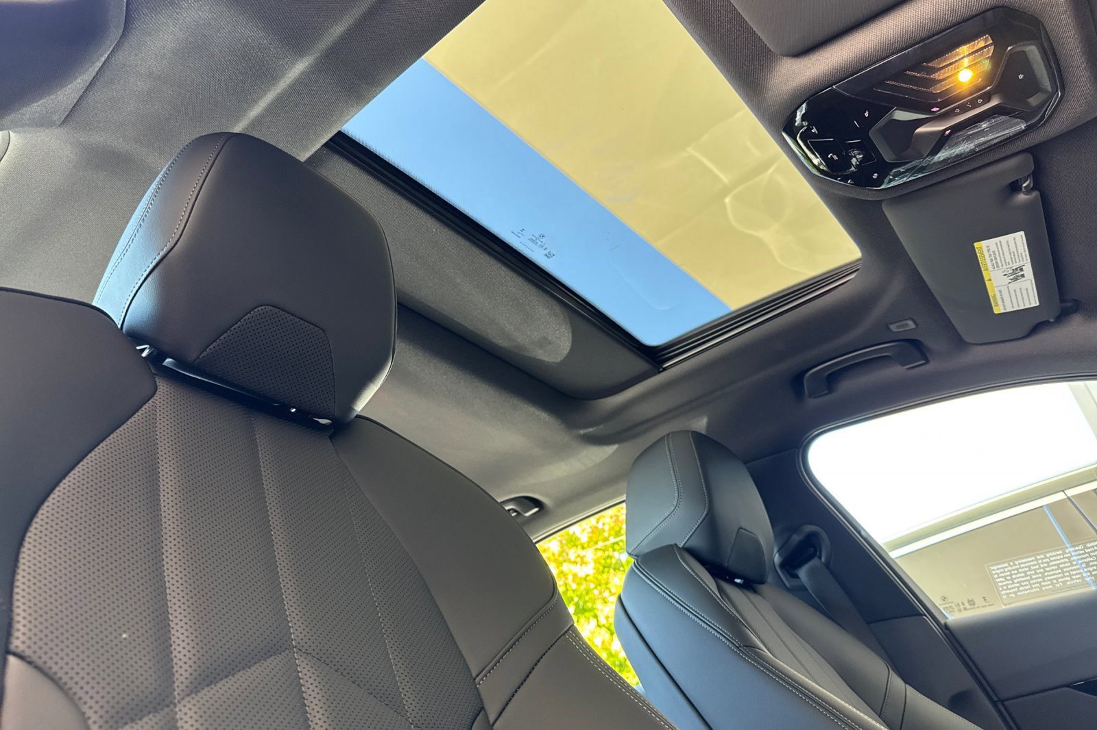 New 2026 BMW 530i w/ Premium Package image 13