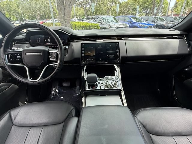 Used 2025 Land Rover Range Rover Sport SE AWD/4WD image 15