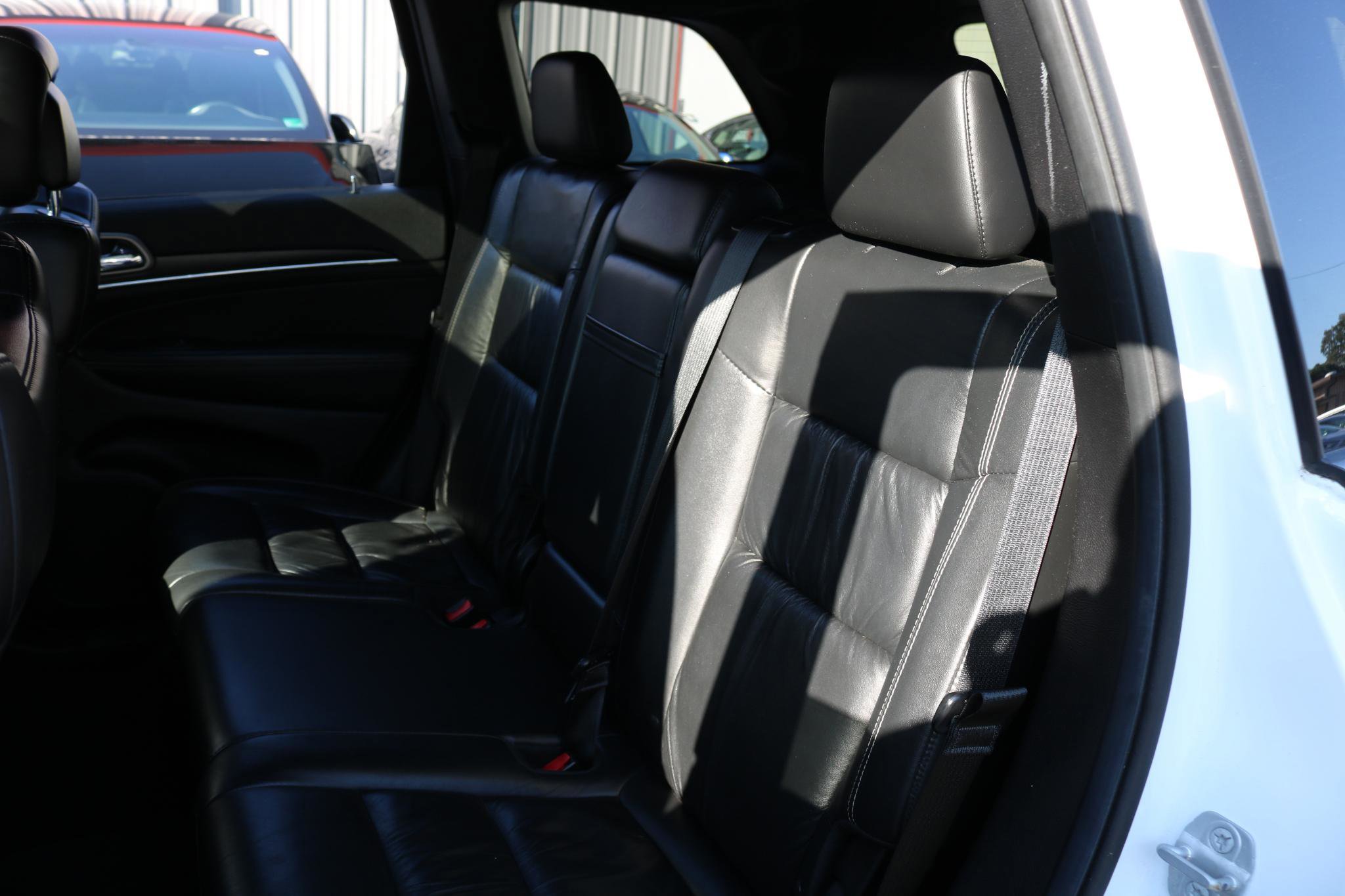 Used 2014 Jeep Grand Cherokee Limited image 42