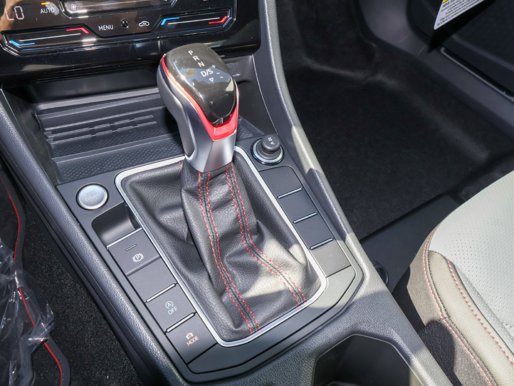 New 2027 Volkswagen Jetta GLI Autobahn FWD image 25