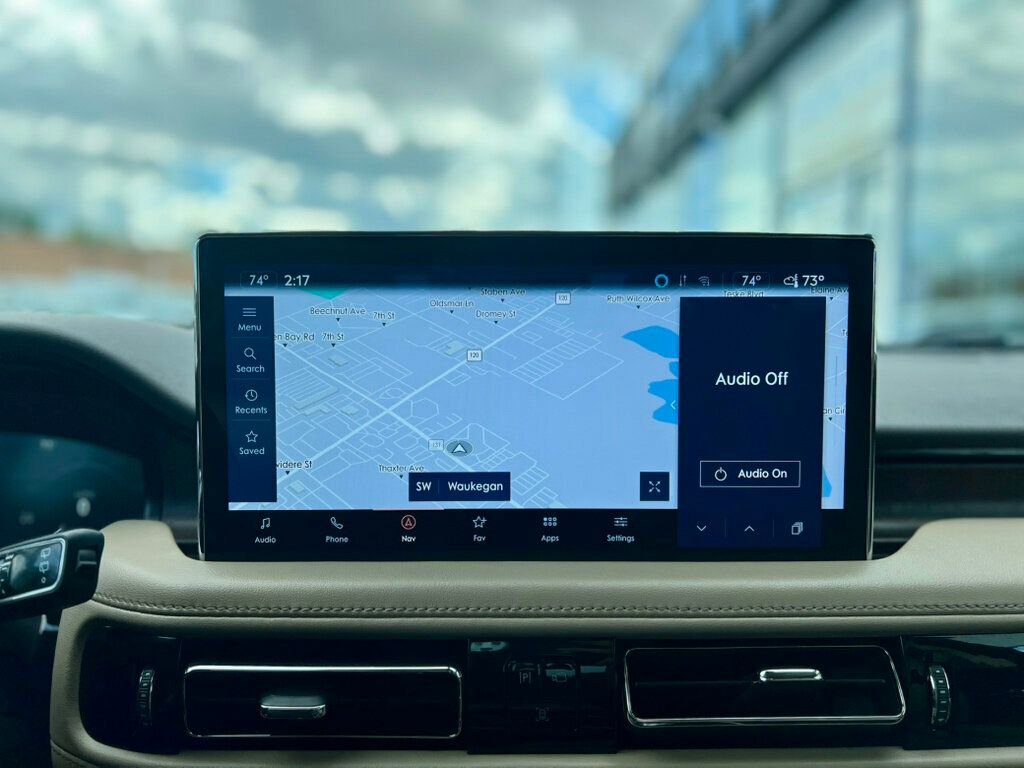 Used 2022 Lincoln Nautilus Reserve w/ Equipment Group 201A image 20