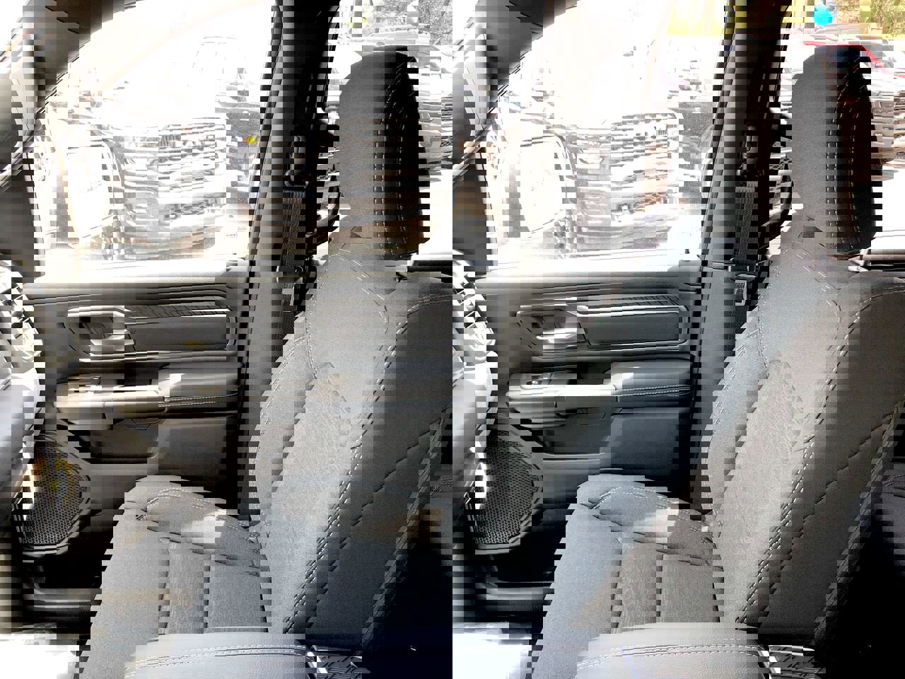 New 2026 RAM 1500 4x4 Crew Cab image 30
