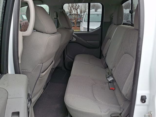 Used 2020 Nissan Frontier SV w/ Midnight Edition Floor Mats image 8