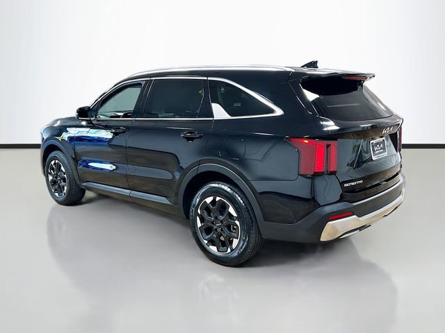 Certified 2024 Kia Sorento S image 5