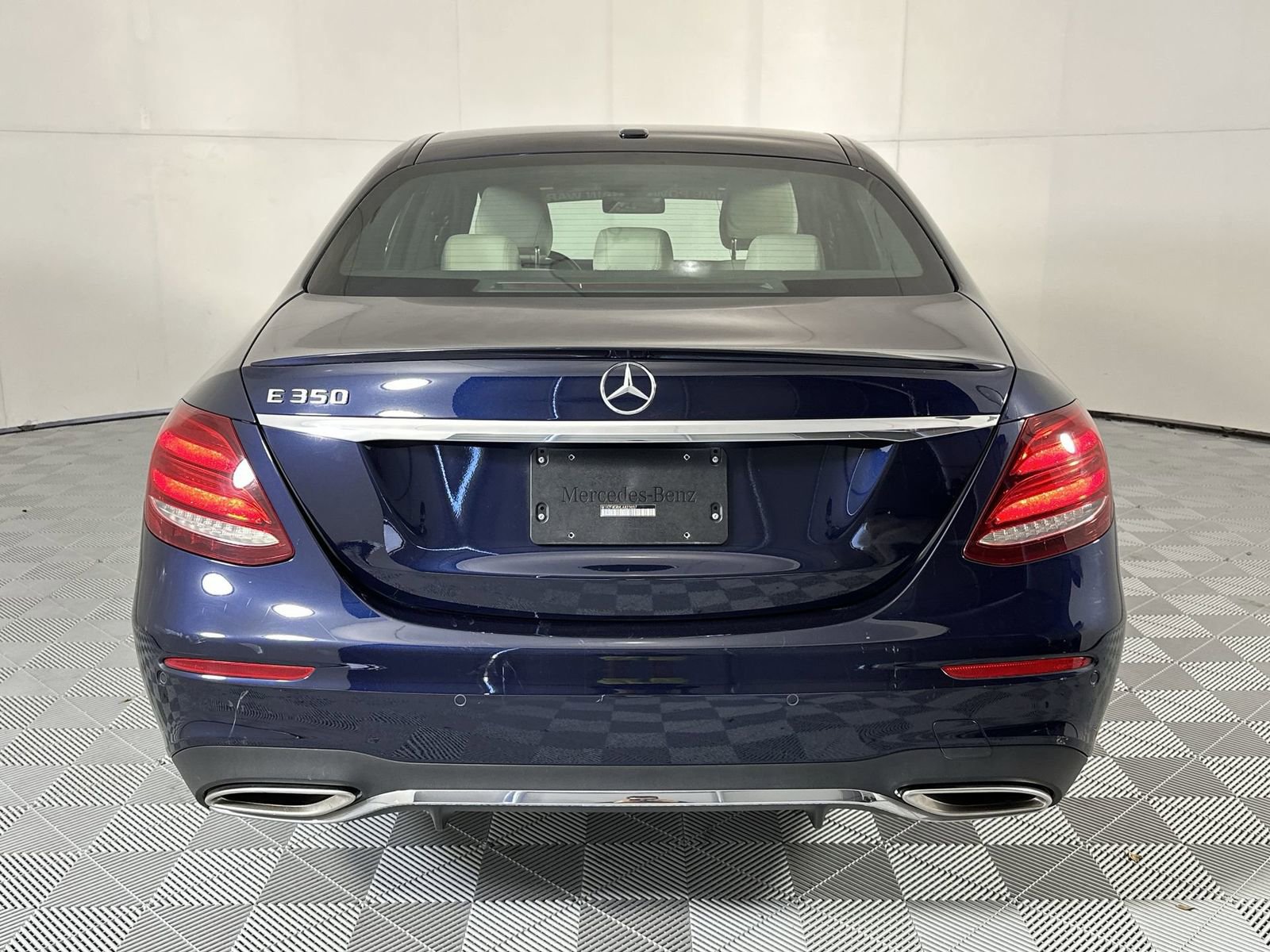 Used 2020 Mercedes-Benz E 350 Sedan image 7