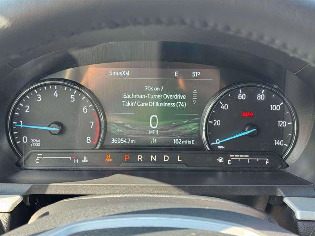 Used 2023 Ford Explorer XLT w/ Equipment Group 202A AWD/4WD image 27