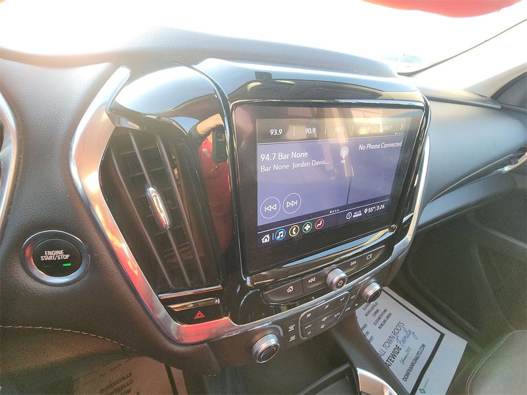 Used 2020 Chevrolet Traverse LT image 16