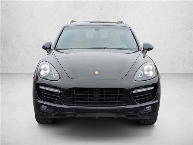 Used 2014 Porsche Cayenne Turbo AWD/4WD image 2