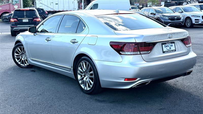 Used 2013 Lexus LS 460 w/ Comfort Pkg RWD image 4