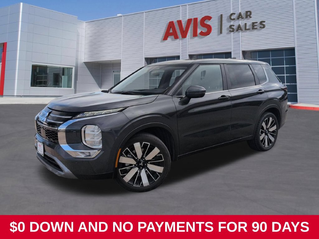 Used 2025 Mitsubishi Outlander SE