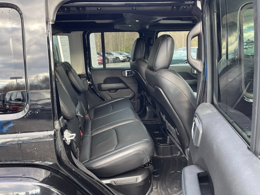 Used 2024 Jeep Wrangler High Altitude AWD/4WD image 12