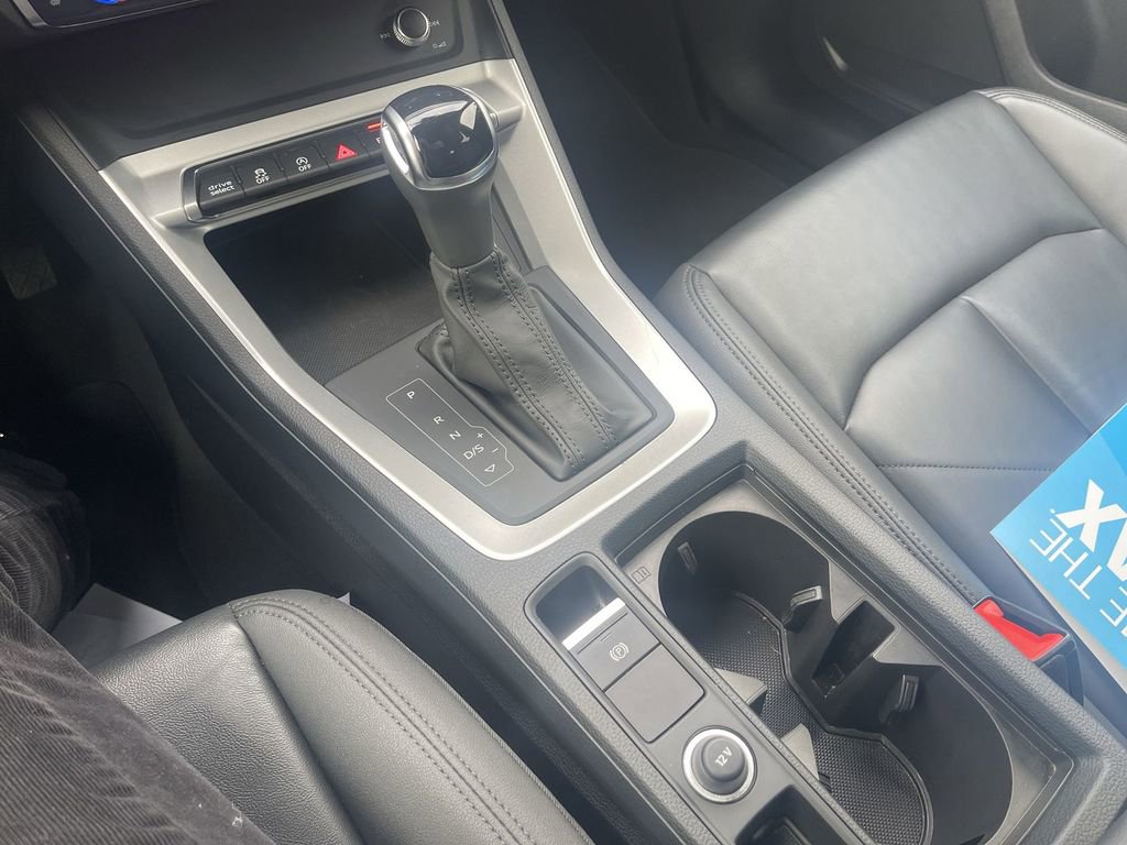 Used 2025 Audi Q3 2.0T Premium image 31