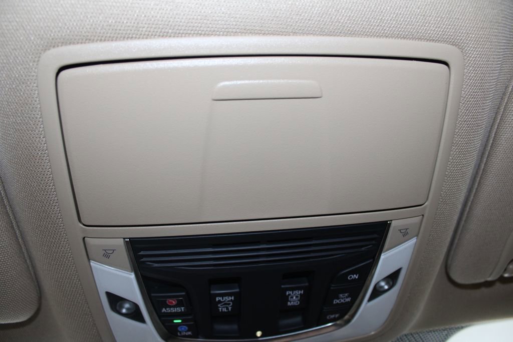 Used 2023 Acura MDX SH-AWD w/ Advance Package image 42