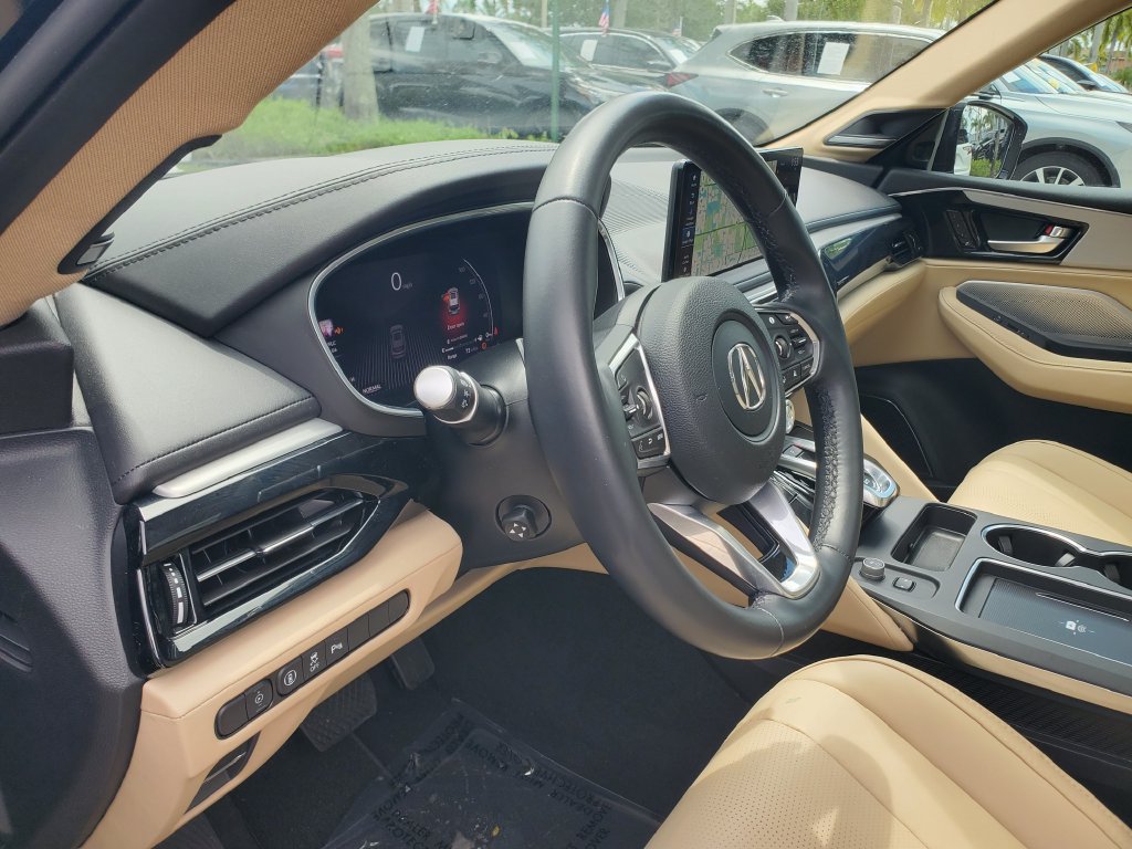 Used 2025 Acura MDX w/ Technology Package AWD/4WD image 16