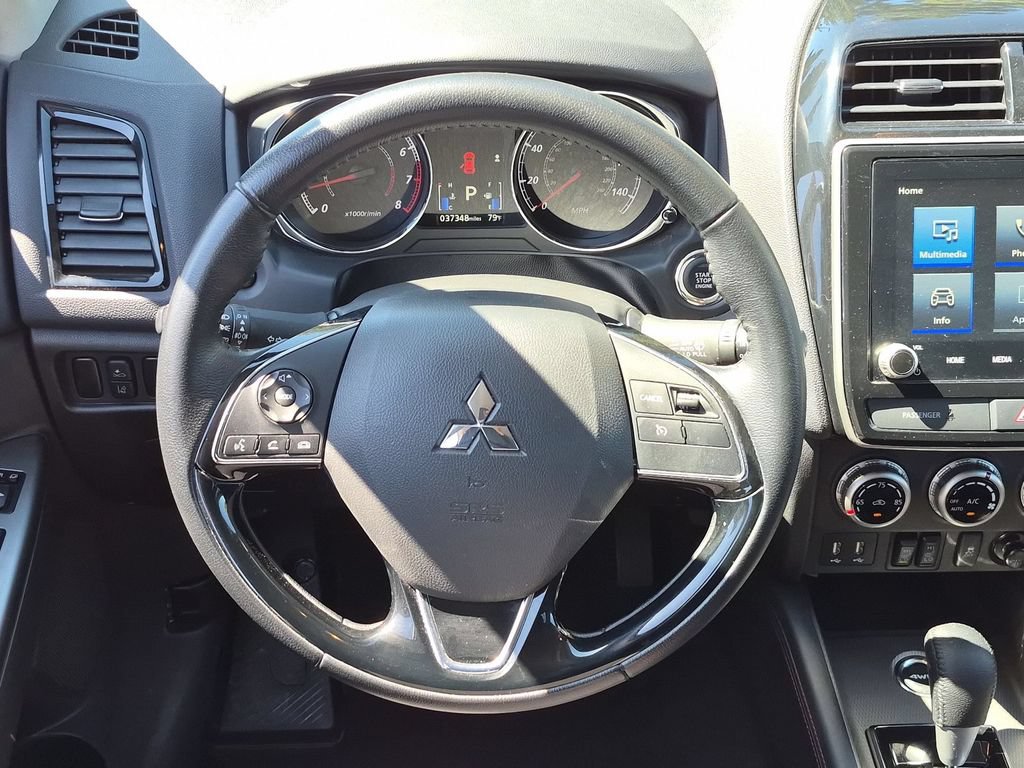 Used 2025 Mitsubishi Outlander Sport SE AWD/4WD image 23
